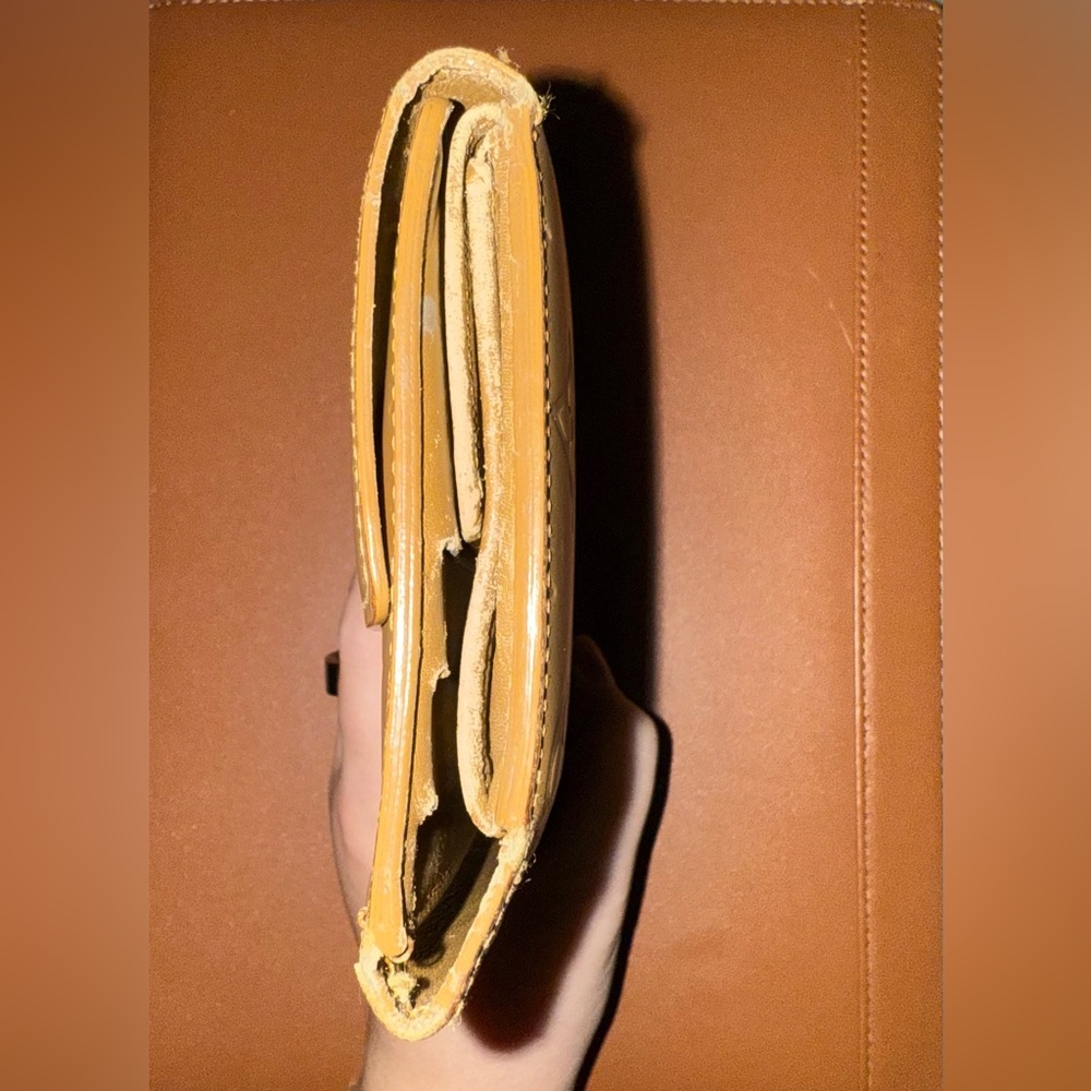 Louis Vuitton Gold Matte Vernis Porte-Tresor International Wallet - Picture 5 of 15